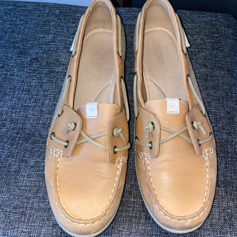 Women Sperry coil ivy boat shoes